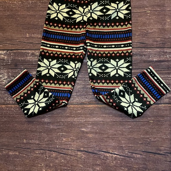 Let It Snow Flake Fleece Pants - Picture 12 of 12